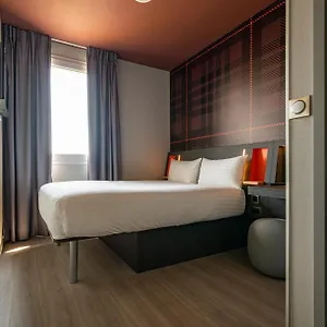 Hotel Easyhotel Paris Charles De Gaulle Villepinte, Tremblay-en-France